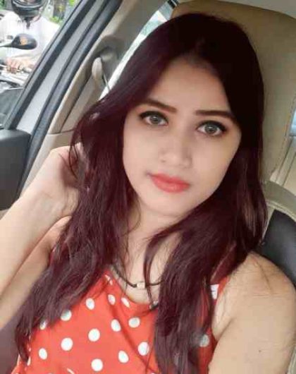 Sonali is the top rated provider of the escort service near the Leela Palace Hotel Bangalore.
